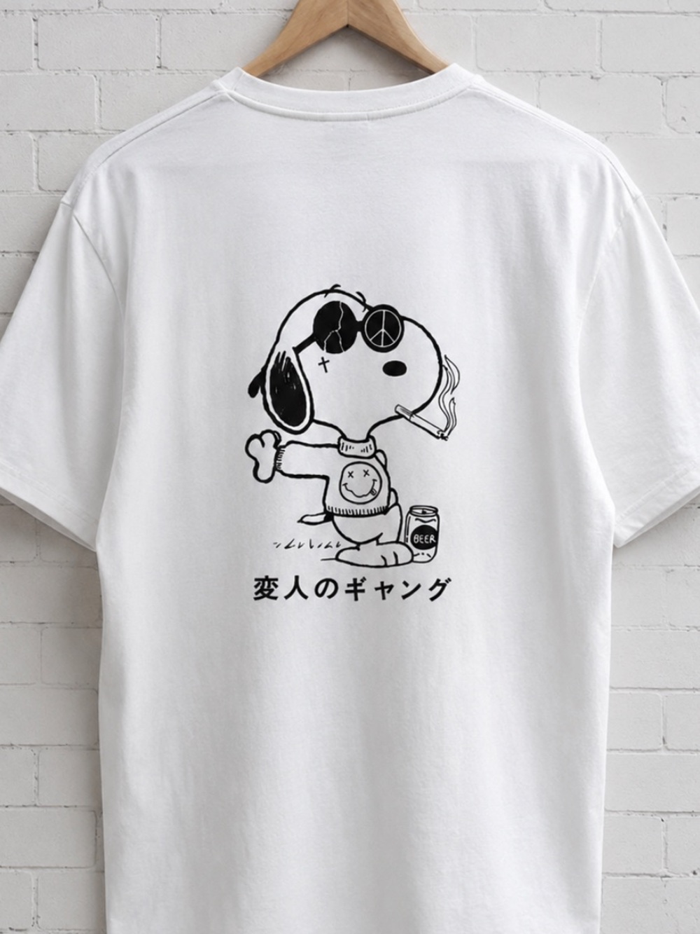 White Graphic Dog Tee with Black Snoopy-Style Print Oversized Size L